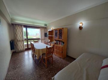 Departamento de 2 ambientes, Mar del Plata · Frente Al Mar y Plaza España. Doble Vista. en La Perla.