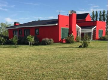 Quinta vacacional · 300m² · 5 Ambientes · 3 Cocheras · Casa - Estancia Las Lilas, Lujan
