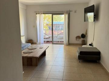 Departamento de 2 ambientes, Almirante Brown · Excelente y Amplio Departamento de 2 Ambientes con Cochera