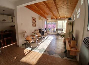 PH de 4 ambientes, La Plata · PH de 2 Dorm. en Venta – Patio con Parrilla en Pleno Centro, a 2 Cuadras de Plaza Malvinas