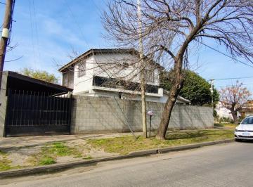 Casa · 120m² · 4 Ambientes · 2 Cocheras · Casa Oportunidad Hurlingham
