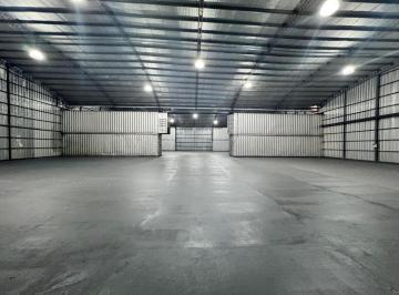 Bodega-Galpón · 2100m² · Excelente Galpon en Alquiler en Hurlingham