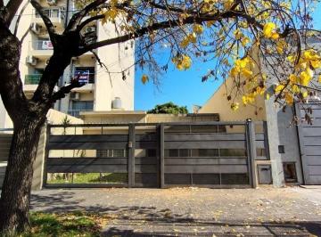 Terreno · 256m² · 3 Ambientes · 3 Cocheras · Venta en Block - Ideal Constructor / Inversor - Moron Sur
