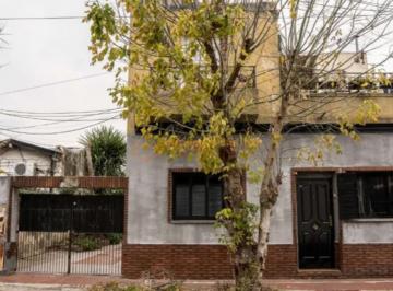 PH · 71m² · 3 Ambientes · 2 Cocheras · Luis Maria Drago 1800, Castelar.