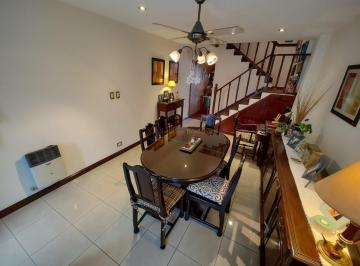 Departamento · 63m² · 3 Ambientes · 1 Cochera · Entre Rios 700