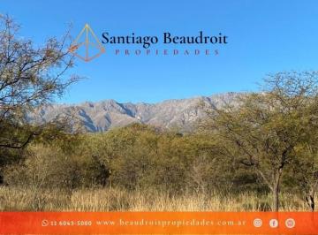 Quinta vacacional · 201m² · 4 Ambientes · 2 Cocheras · Barranca de Los Loros. Villa de Las Rosas - Traslasierra - Cordoba