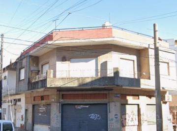 Local comercial · 92m² · Local en Venta La Matanza - Ramos Mejia Arenales Al 200