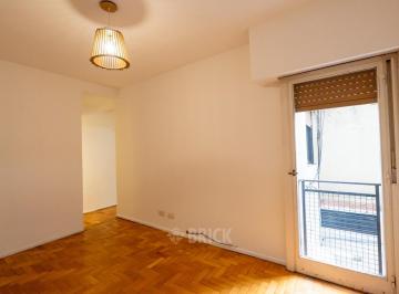 Departamento · 32m² · 2 Ambientes · Av Rivadavia Al 6100 - Impecable Todo Sol Baño y Cocina Completos