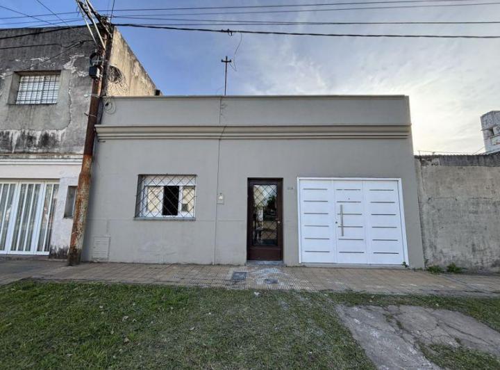 Casa · 3 Dormitorios · 1 Cochera
