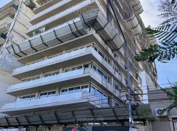Departamento · 105m² · 3 Ambientes · 1 Cochera · Departamento Dúplex en Venta en Vicente López, G. B. a. Zona Norte, Argentina