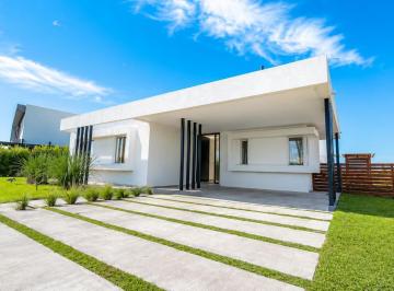 Casa · 149m² · 5 Ambientes · 4 Cocheras · Casa en Venta 3 Dorm Escritorio San Sebastian Area 8 a Laguna
