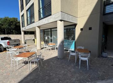 Local comercial · 50m² · 4 Cocheras · Local en Venta en 46 Plaza, Pilar, G. B. a. Zona Norte