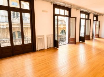 Oficina comercial · 282m² · 4 Ambientes · Excelente Oficina de 282 m² en Edificio de Estilo