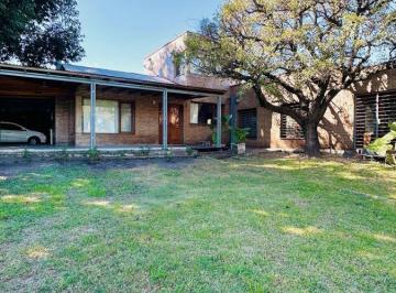 Casa de 4 ambientes, Villa Allende · Casa en Venta de Una Sola Planta en Villa Allende Golf