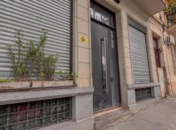 Local comercial , Barracas · Excelente Estado - Múltiples Usos