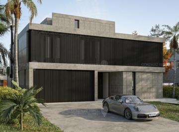 Casa · 600m² · 6 Ambientes · 1 Cochera · Casa Chalet en Venta en Lagos del Golf, El Golf, Nordelta