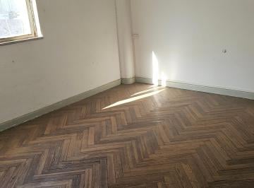 Departamento de 4 ambientes, Córdoba · Dño Alquilo Depto en Av Olmos 194 Piso 2 C Excelente