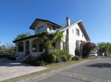 PH de 5 ambientes, Villa Allende · Dúplex en Alquiler en Barrio Privado Villa Pehuén - Villa Allende