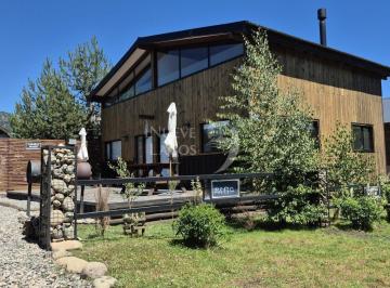 Casa · 300m² · 12 Ambientes · 2 Cocheras · Vende de Complejo: Dos Cabañas, Tres Tiny House y Casa Particular en Meliquina