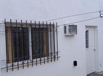 Casa · 1m² · 1 Ambiente · Casa Interna en Alquiler - Roldan