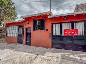 Casa de 6 ambientes, El Challao · Vendo Casa Barrio Municipal, Las Heras