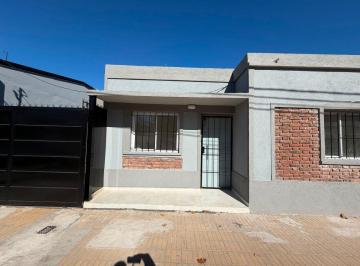 Casa de 3 ambientes, Merlo · Alquilo Casa C/ Cochera 3 Amb Merlo Norte
