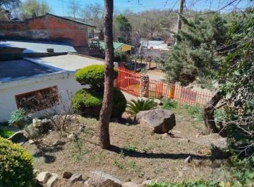 Casa · 121m² · 2 Dormitorios · 1 Cochera · Oportunidad en Barrio La Quinta Casa Amplia con Vista