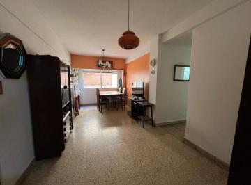 Departamento · 61m² · 4 Ambientes · Venta 4 Amb C/patio en Villa Urquiza Oportunidad