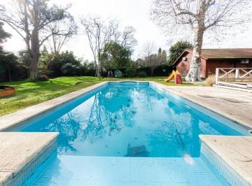 Casa · 266m² · 5 Ambientes · 2 Cocheras · Chalet Casa Quinta Jardín Pileta Quincho Ranelagh