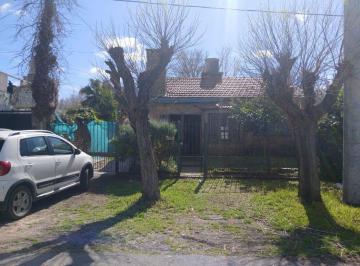 Casa · 70m² · 3 Ambientes · 1 Cochera · Casa en Venta Gonnet