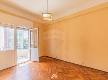 Departamento · 58m² · 4 Ambientes · Venta de Apto 2 Dorm. y Medio en El Centro