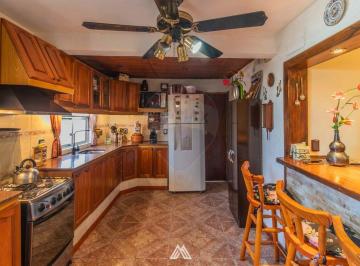 Casa · 96m² · 3 Ambientes · 1 Cochera · Venta PH 2 Dorm Zona Antel Arena con Garaje y Apto