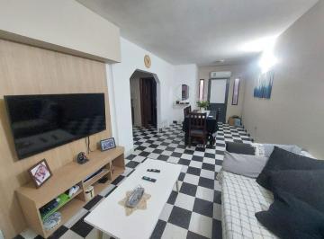 Casa · 280m² · 6 Ambientes · Venta Casa + Dptos a Refaccionar