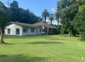 Casa de 7 ambientes, La Plata · Venta de Espectacular Casa Quinta Sobre Lote de 3 Ha