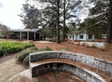 Casa · 3748m² · 5 Ambientes · 1 Cochera · Casa en El Faro - Calle El Naranjo