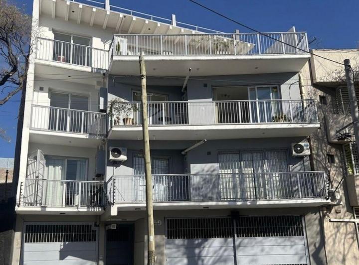 Departamento · 57m² · 4 Ambientes · 1 Cochera