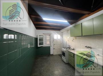 Casa · 4 Ambientes · Casa en San José