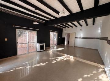 Casa de 6 ambientes, Maipú · En Alquiler Casa en Coquimbito a m de Urquiza y Monteagudo. Entorno Familiar y Tranquilo