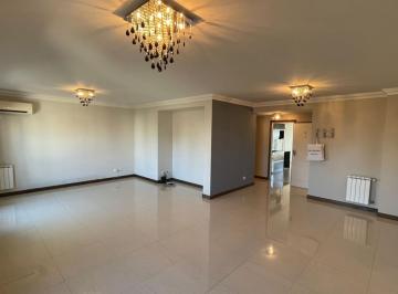 Departamento · 140m² · 4 Ambientes · 2 Cocheras · Venta Espectacular Semipiso de 4 Ambientes con 2 Cocheras y Excelentes Vistas