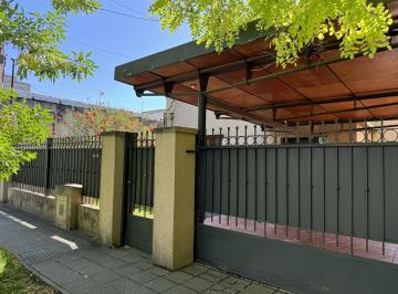 Casa · 180m² · 3 Dormitorios · 1 Cochera · Casa - Manuel B Gonnet