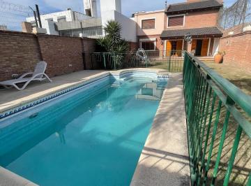 Foto · Bmaipu - Esposos Curie - 4 Dorm. con Pileta