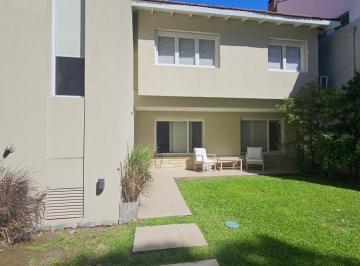 Casa de 4 ambientes, Morón · En Venta - Hermosa Casa 4 Ambientes · Haedo Chico
