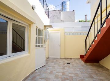 PH · 40m² · 3 Ambientes · PH Tipo Casa 3 Amb con Patio y Terraza Propia! Sin Expensas.