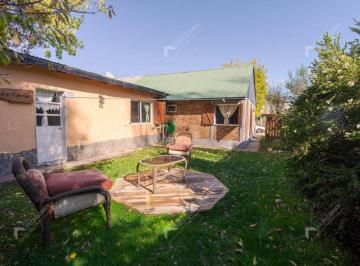 Casa de 4 ambientes, San Martín de los Andes · Casa 34 Amb en Venta en Barrio Las Rosas San Martin de Los Andes!