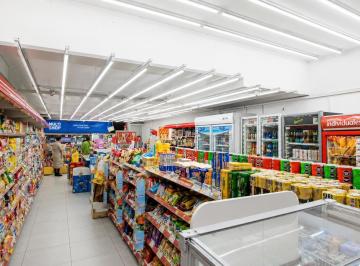 Local comercial · 324m² · 2 Ambientes · Se Vende La Popiedad Para Local Comercial