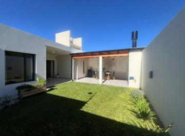 Casa de 3 ambientes, Córdoba · Docta - Venta Casa 2 Dorm. - 2 Baños - Quincho y Asador