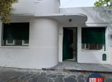 Casa de 6 ambientes, Mar del Plata · Venta Casa en Lote Propio. Conformada de 2 Viviendas Que Funcionan Como PH Independientes.