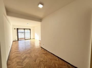 Departamento · 55m² · 4 Ambientes · Departamento en Centro