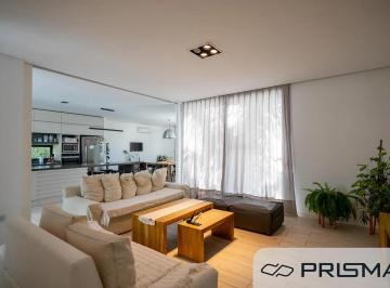 Casa de 6 ambientes, Córdoba · Casa - 3dorm - Heredades