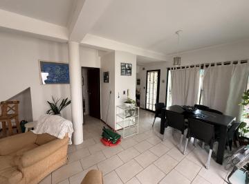 PH · 67m² · 3 Ambientes · 2 Cocheras · PH 2 Dorm. con Patio Cochera en San Carlos La Plata